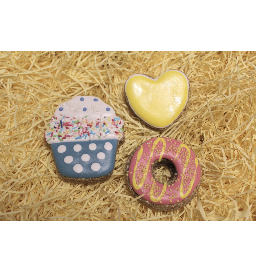Zestaw babeczka, pączek i serce