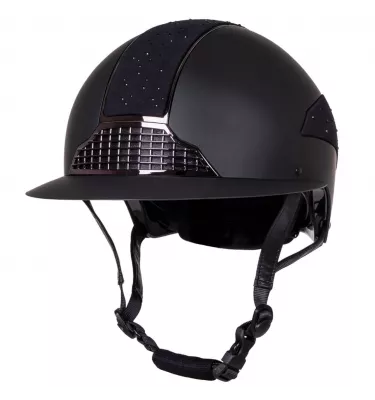 Kask jeździecki Ohioz szerokim daszkiem