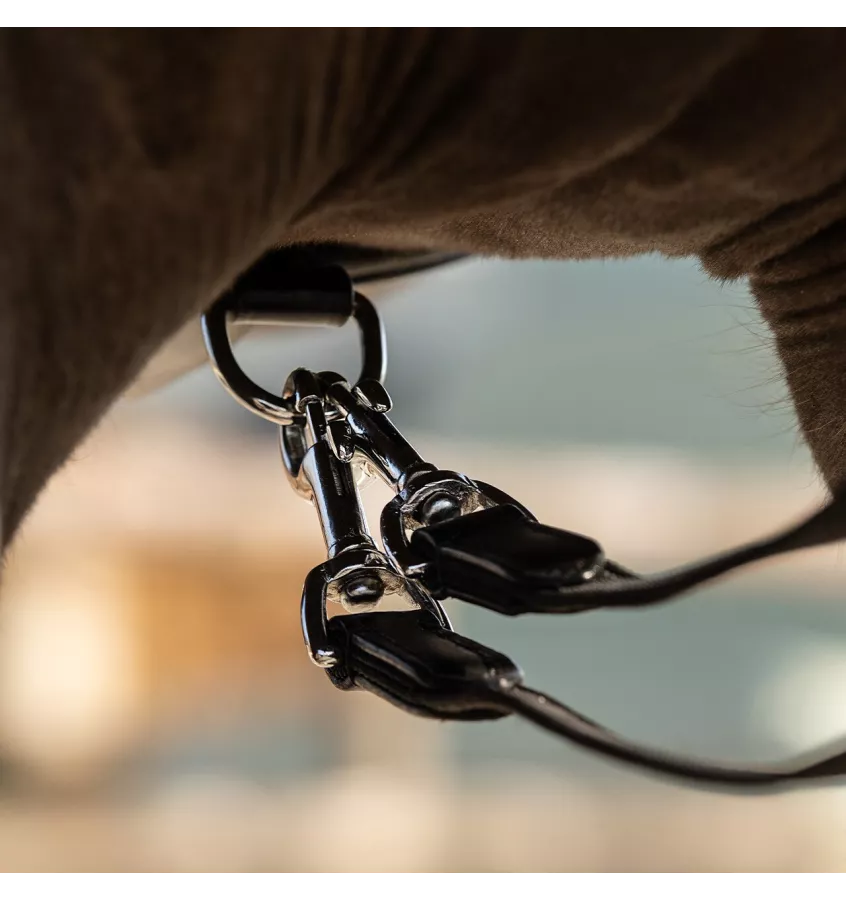 Czarna wodza gumowa czarny full