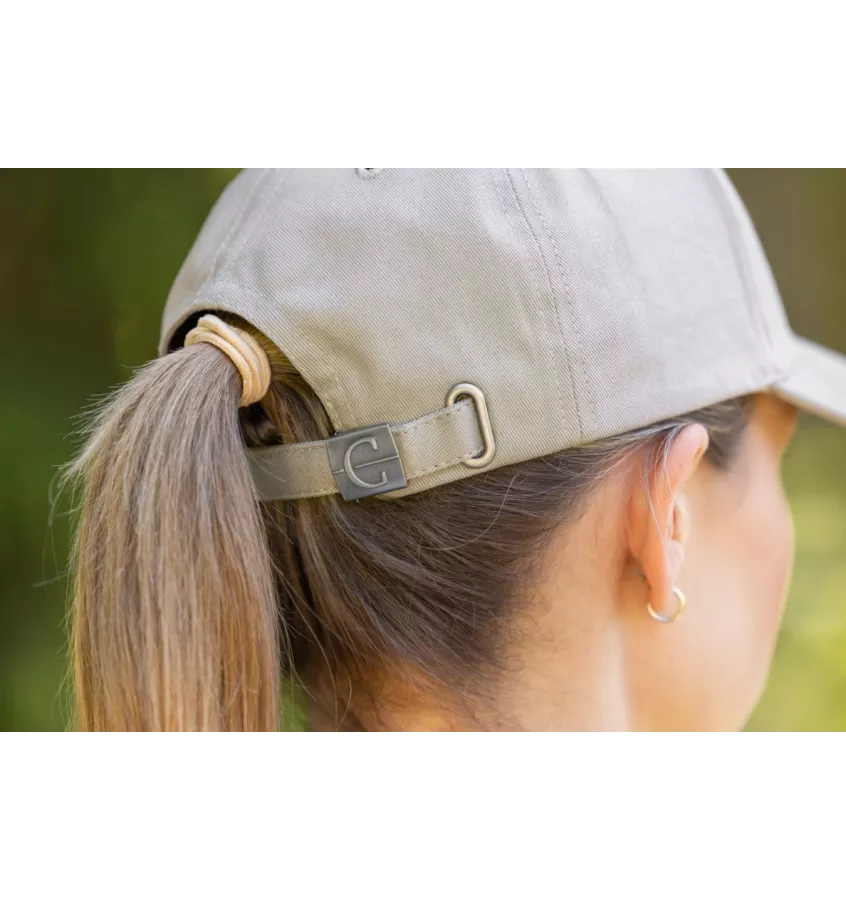 Czapka jeździecka z daszkiem Covalliero WIOSNA 2025