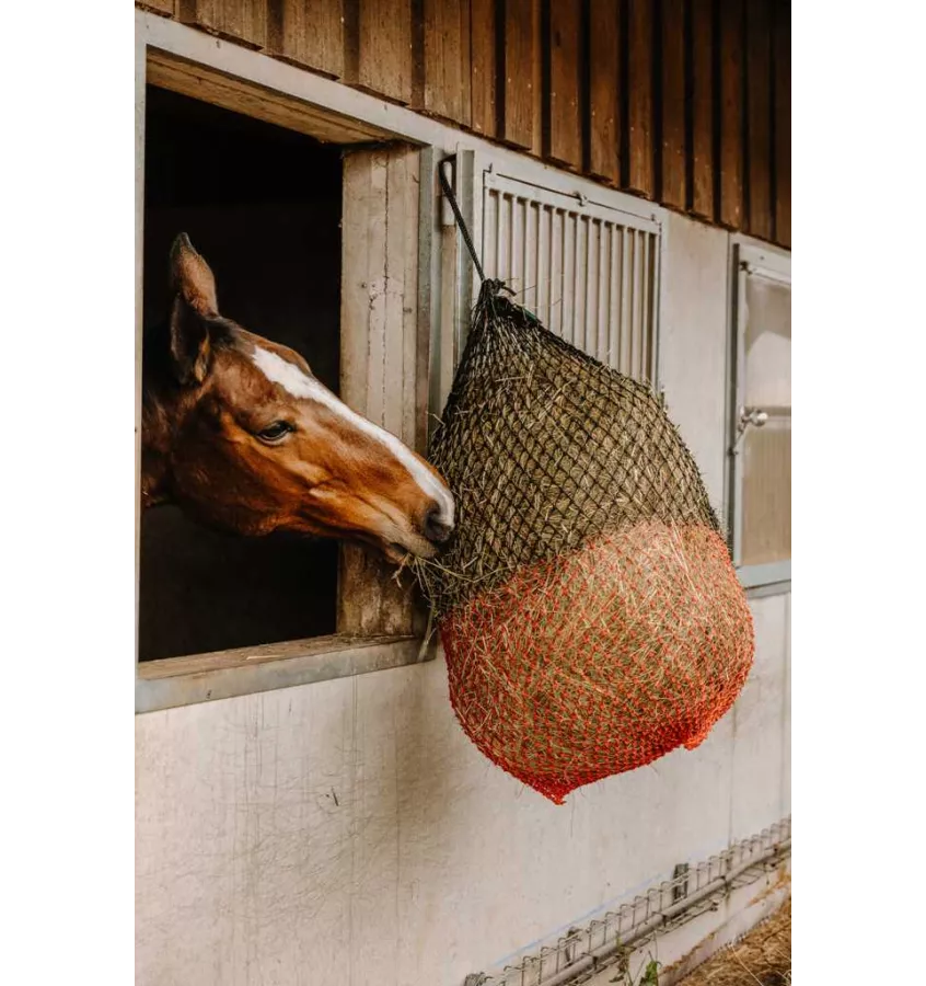 Siatka na siano Fin oczka 3cm czerwony