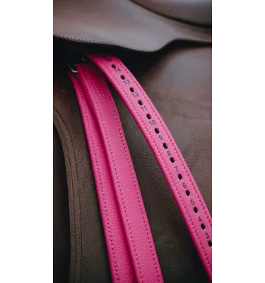 Kolorowe puśliska syntetyczne Norton Pop czarne 125