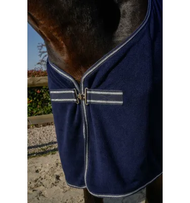Derka polarowa dla konia Equitheme Glitter granat 125