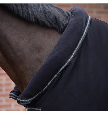 Derka polarowa dla konia z kapturem QHP Terry-dry czarna 135
